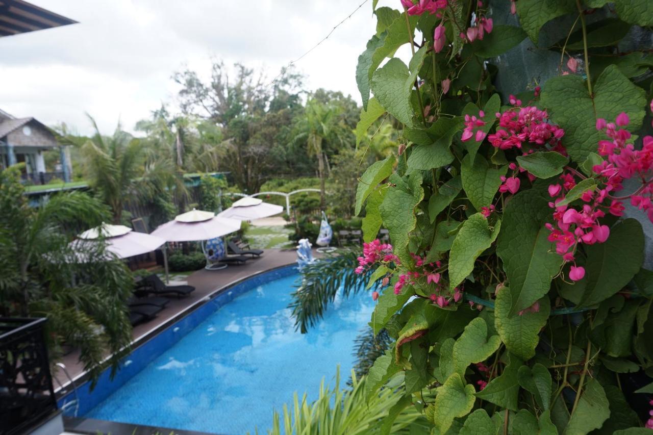 Phu Quoc Hotel Exterior photo